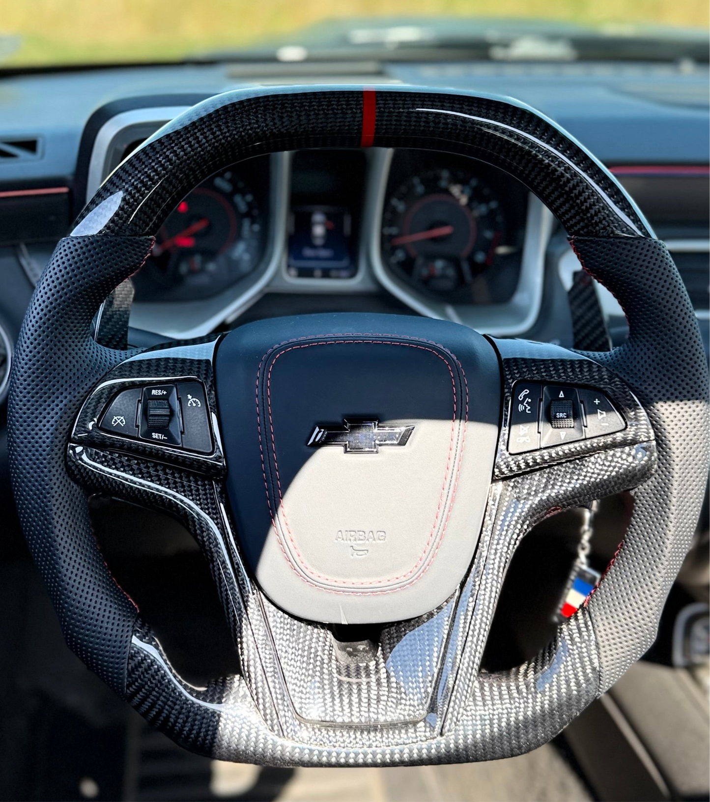 Volante in carbonio Chevrolet caramaro