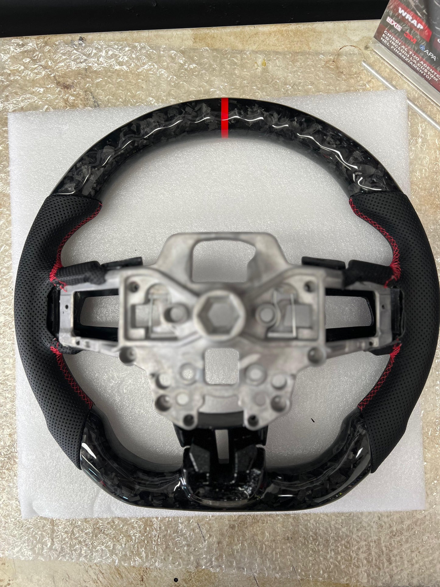 Volante Audi in carbonio (cover airbag acquistabile a parte )