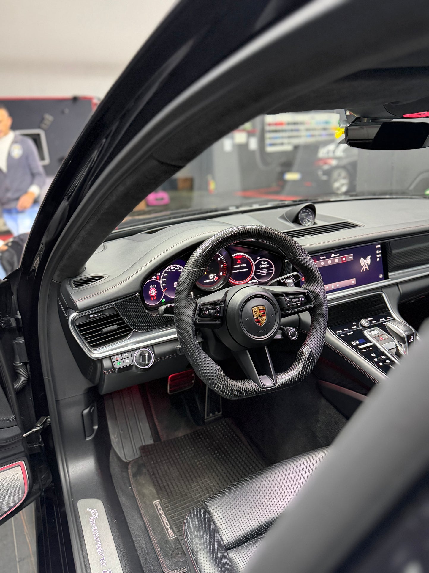 Volante Porsche in carbonio