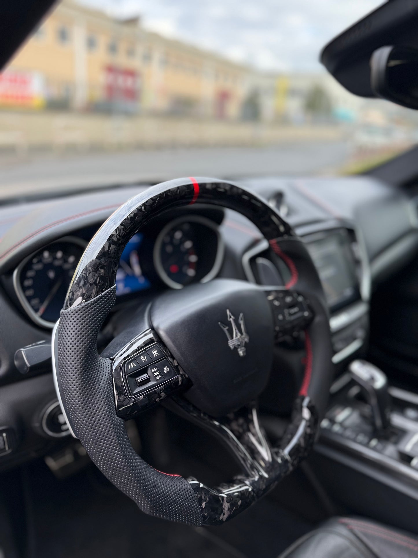 Volante Maserati ghibli